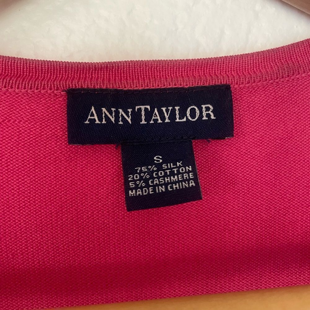 Pink button up sweater - Picture 4 of 4
